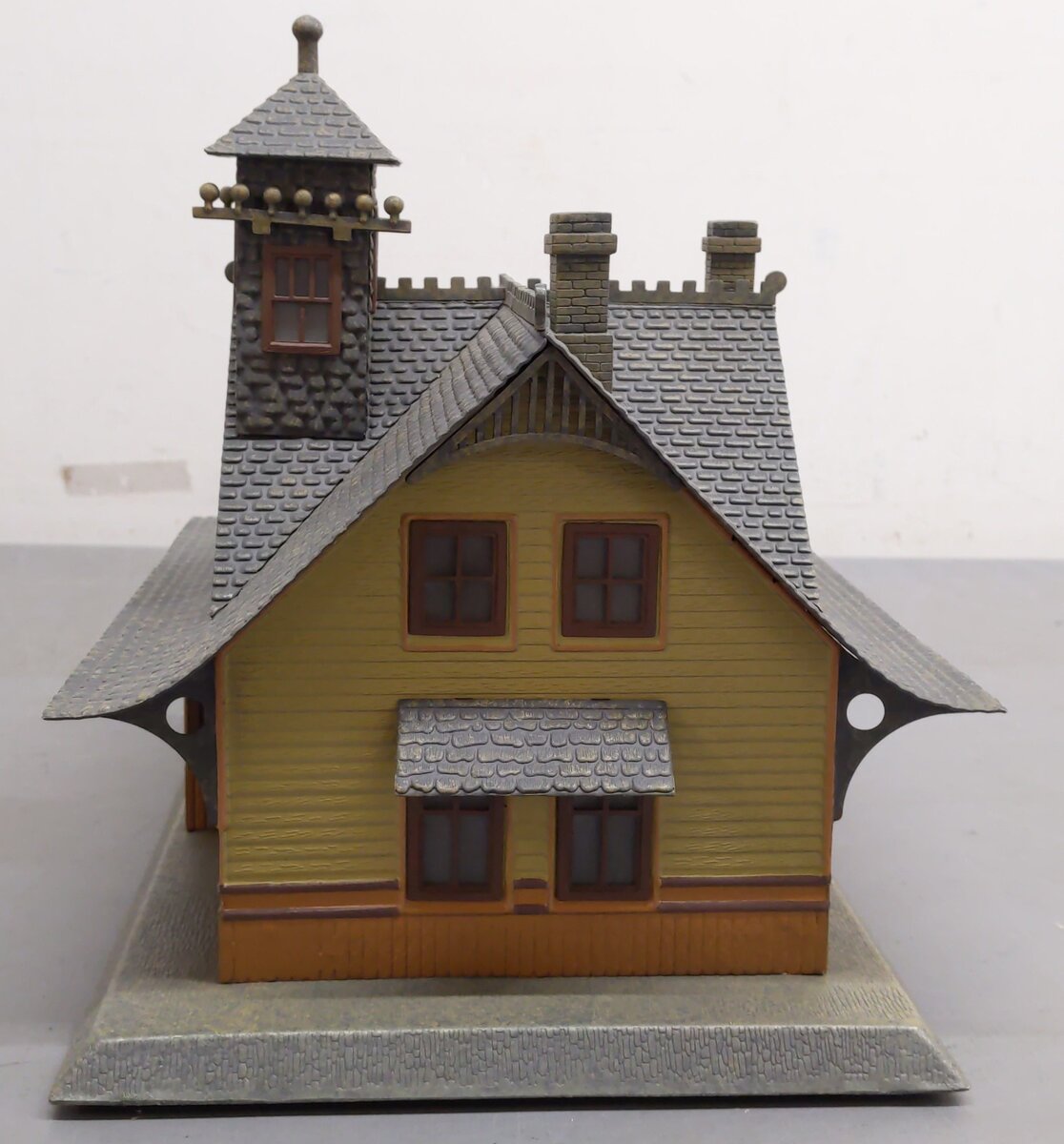 Lionel 6-32997 O Gauge Aluminum Rico Station VG