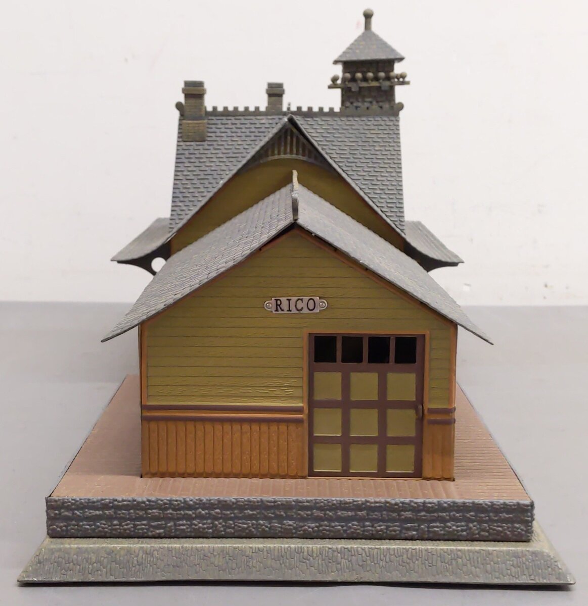 Lionel 6-32997 O Gauge Aluminum Rico Station VG