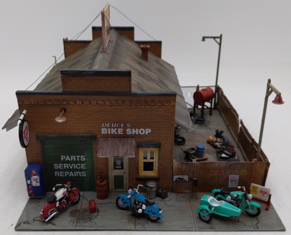 Woodland Scenics BR5045 HO Built-&-Ready Deuce's Bike Shop Assembled Building EX