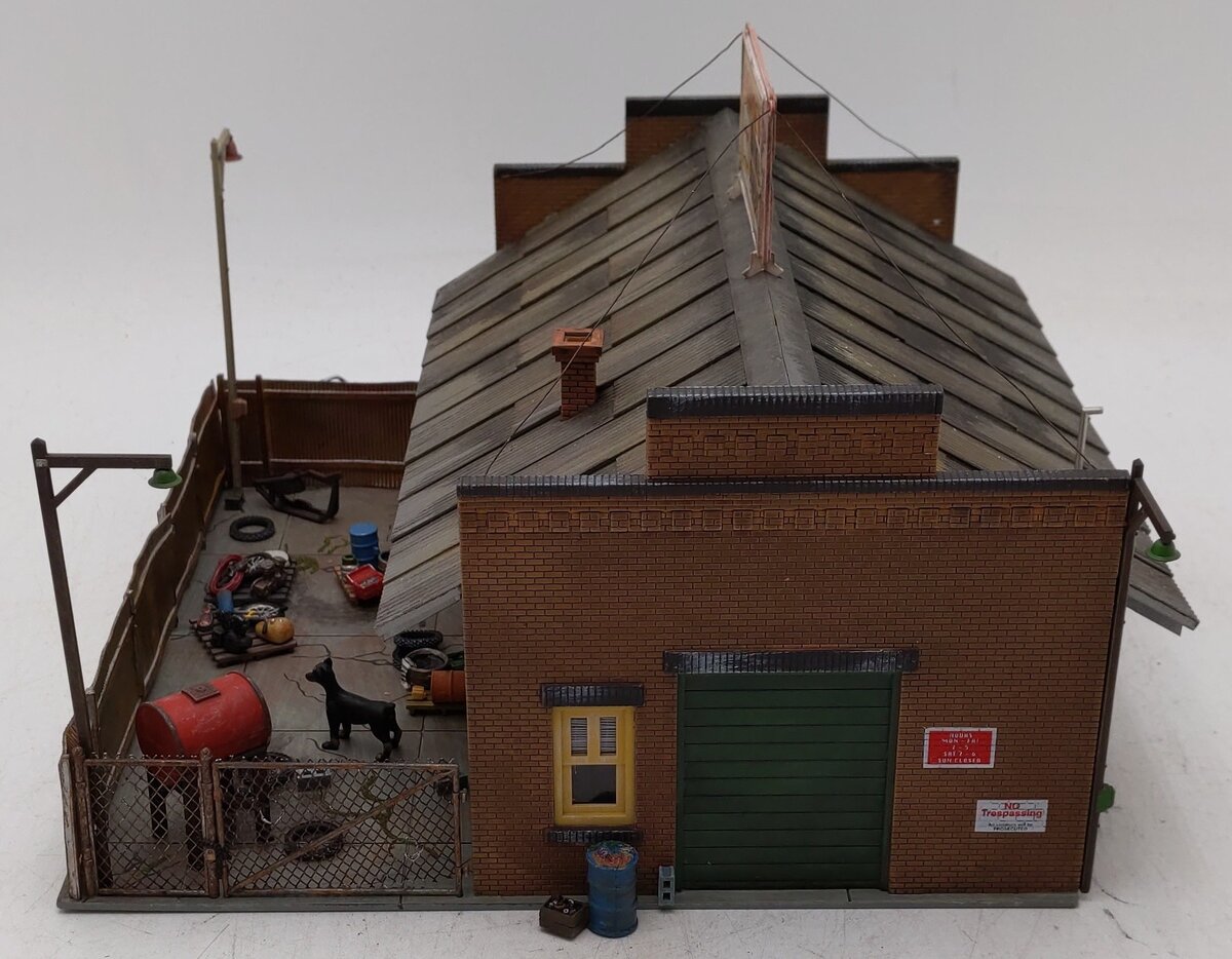 Woodland Scenics BR5045 HO Built-&-Ready Deuce's Bike Shop Assembled Building EX