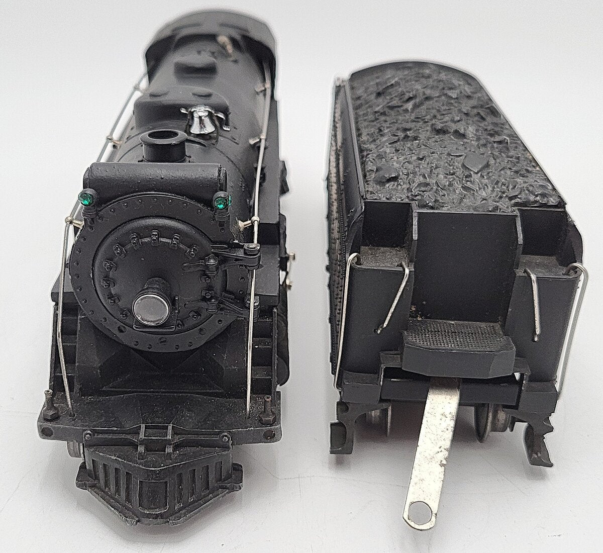 Lionel 225E Vintage O 2-6-2 Diecast Steam Locomotive w/ 2235W Tender -Repainted