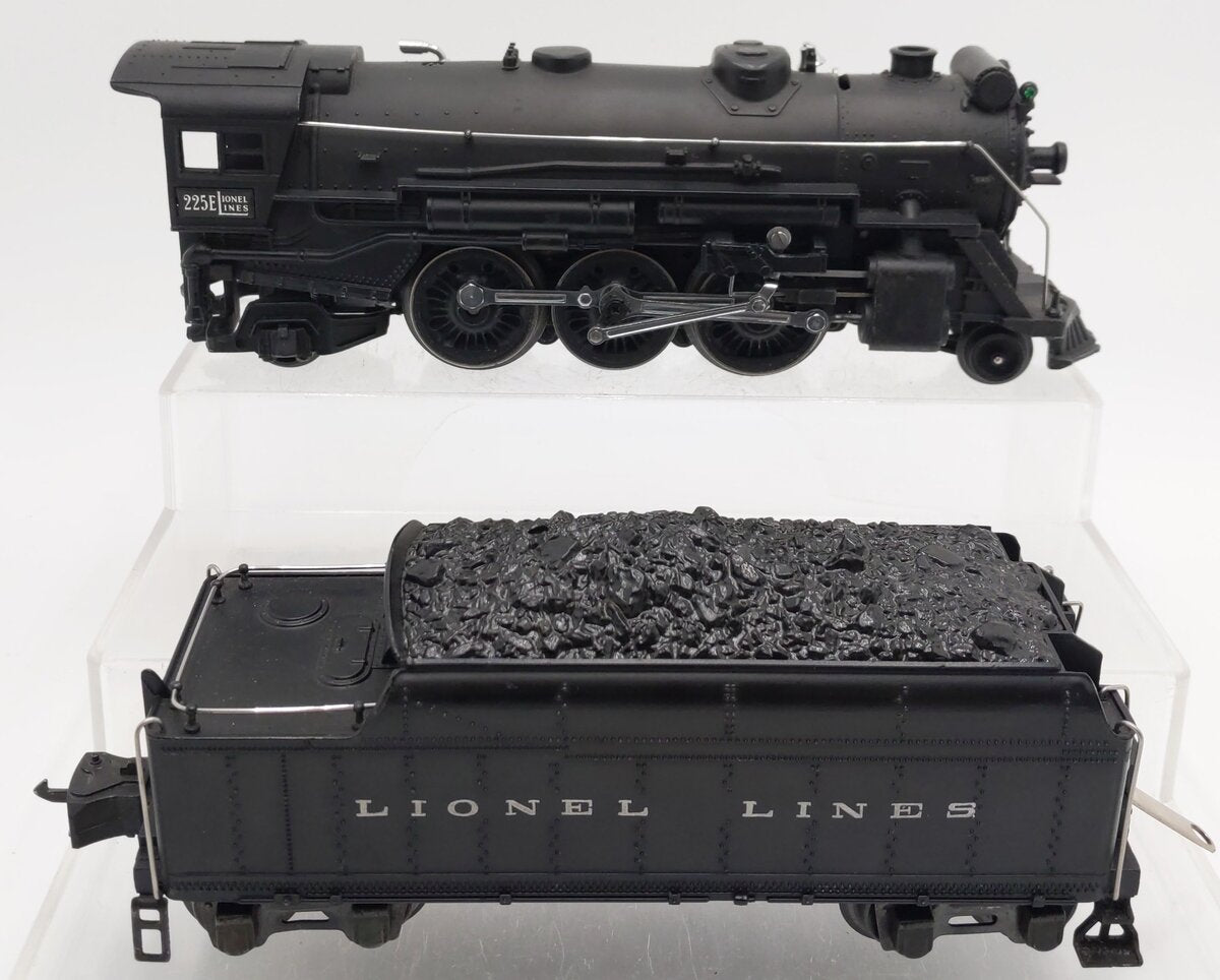 Lionel 225E Vintage O 2-6-2 Diecast Steam Locomotive w/ 2235W Tender