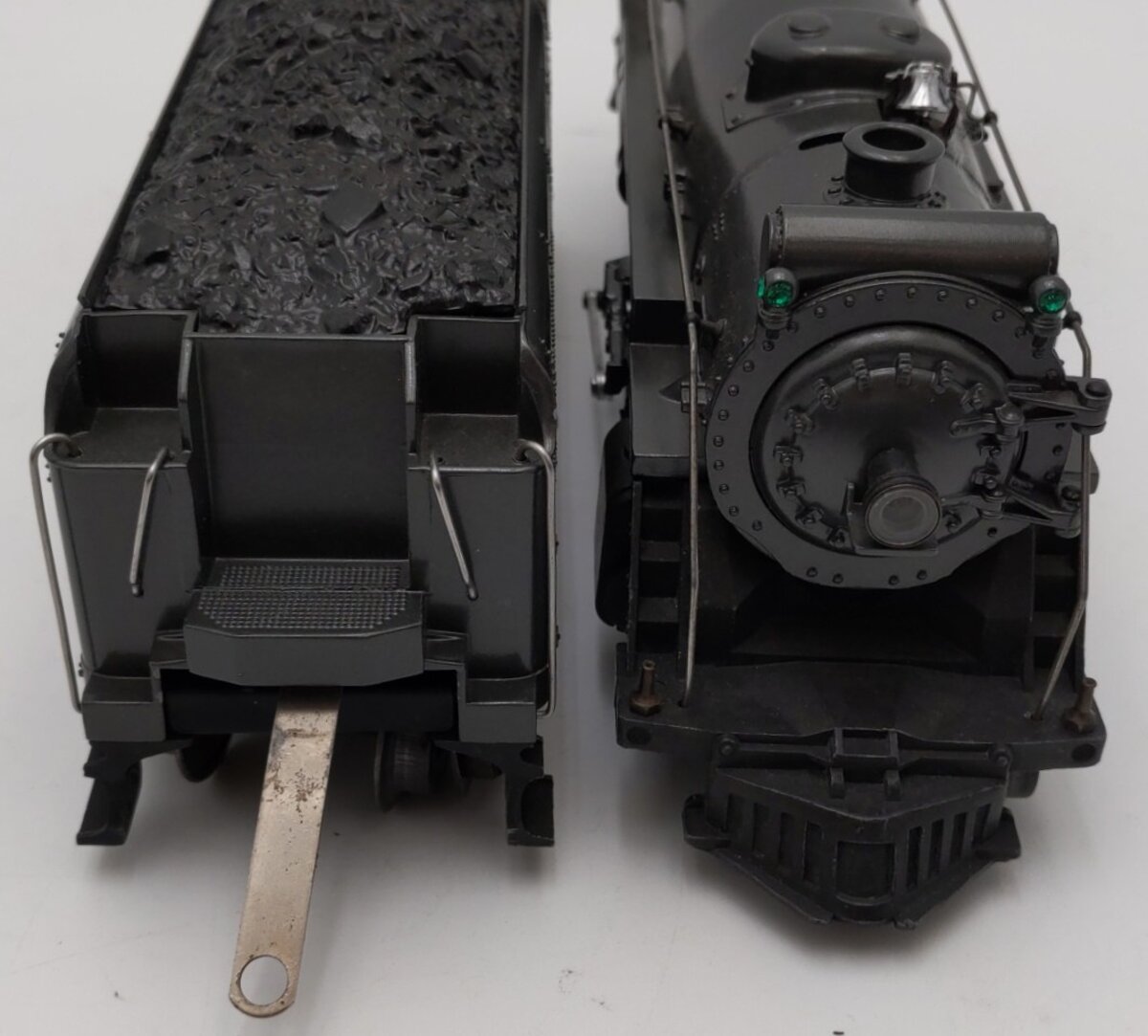 Lionel 225E Vintage O 2-6-2 Diecast Grey Steam Locomotive w/2235W Tender