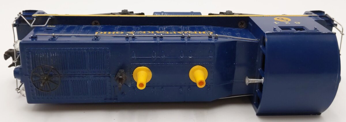 Lionel 624 Vintage O Gauge Chesapeake & Ohio NW-2 Powered Diesel Locomotive VG