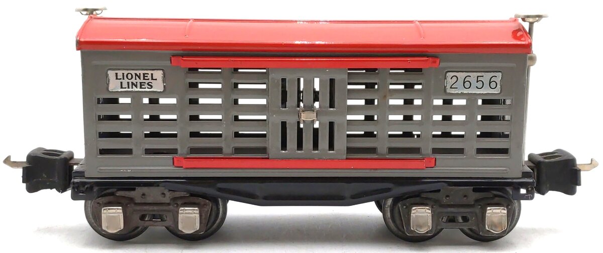 Lionel 2656 Vintage O Stock Car Light Gray & Light Red