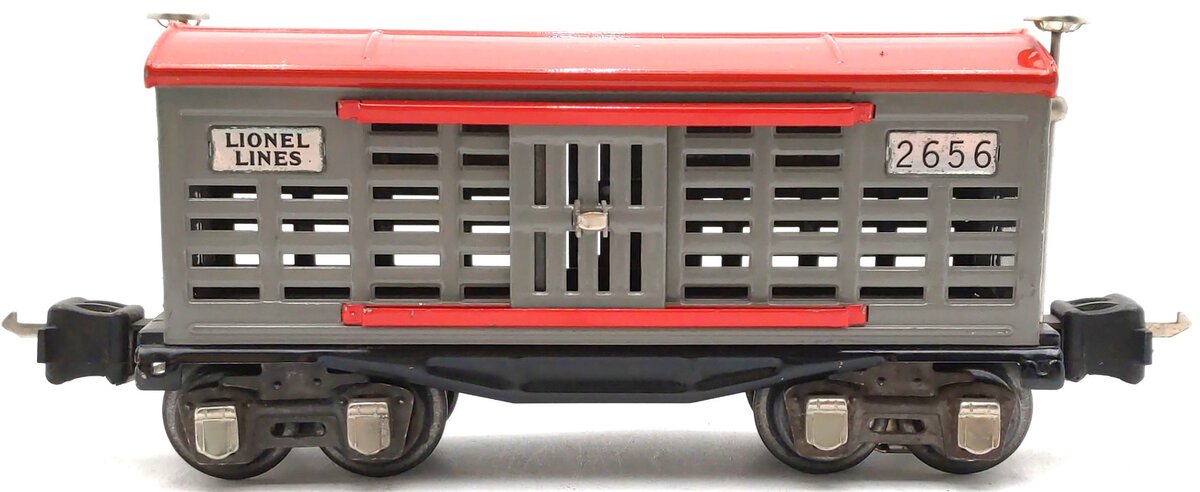 Lionel 2656 Vintage O Stock Car Light Gray & Light Red