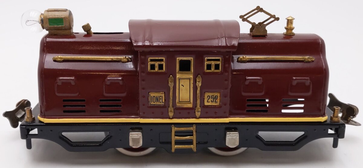 Lionel 252 Vintage O Prewar Red Electric Locomotive