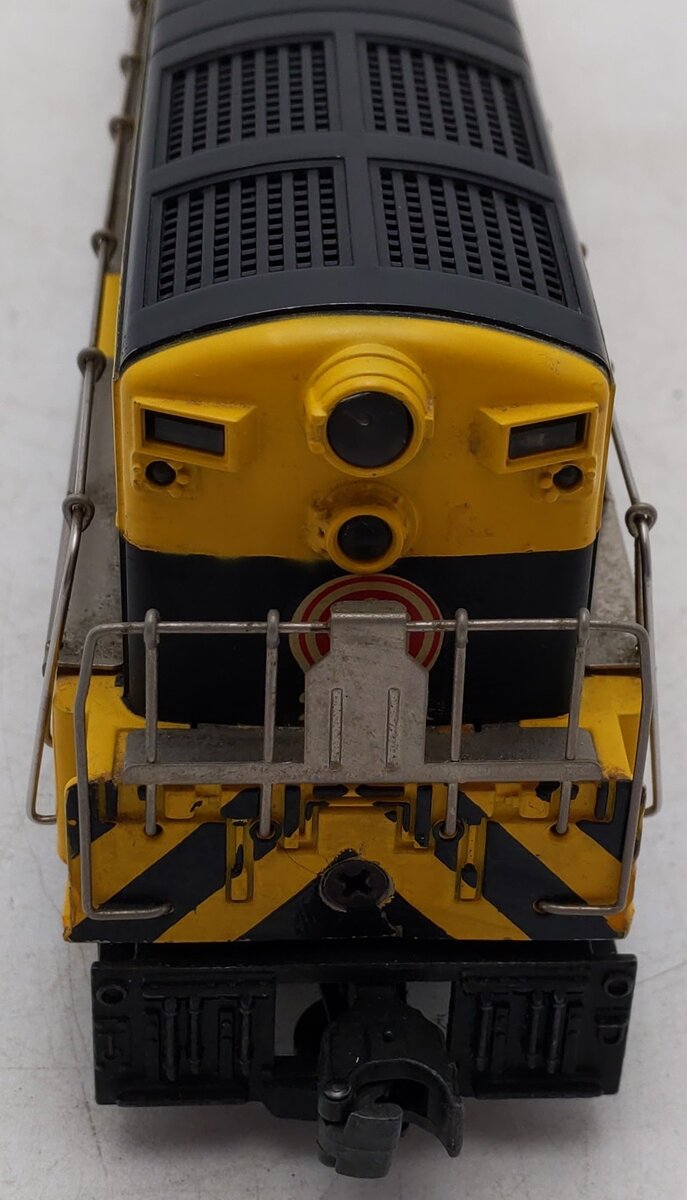 Lionel 2331 Vintage O Virginian FM Trainmaster Powered Diesel Loco - Blk Stripe EX