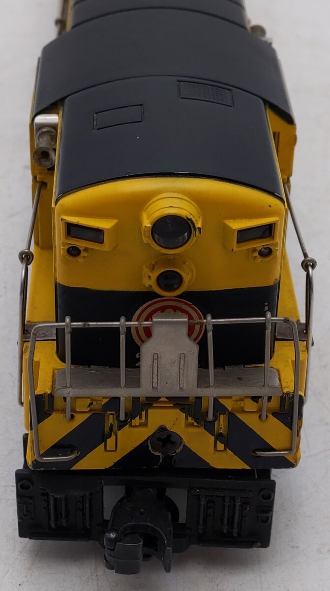 Lionel 2331 Vintage O Virginian FM Trainmaster Powered Diesel Loco - Blk Stripe EX
