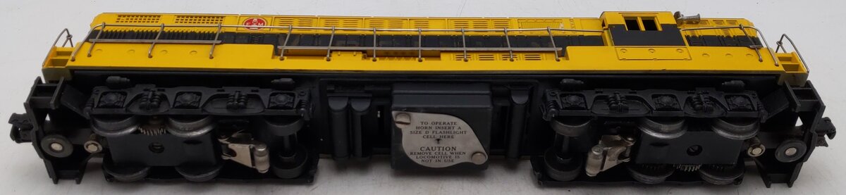 Lionel 2331 Vintage O Virginian FM Trainmaster Powered Diesel Loco - Blk Stripe EX
