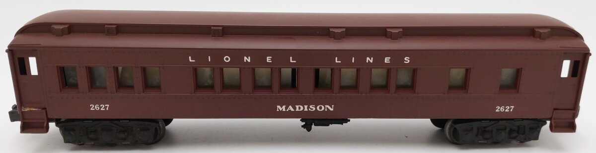 Lionel 2627 Vintage O Lionel Line  Madison Heavyweight Passenger Car