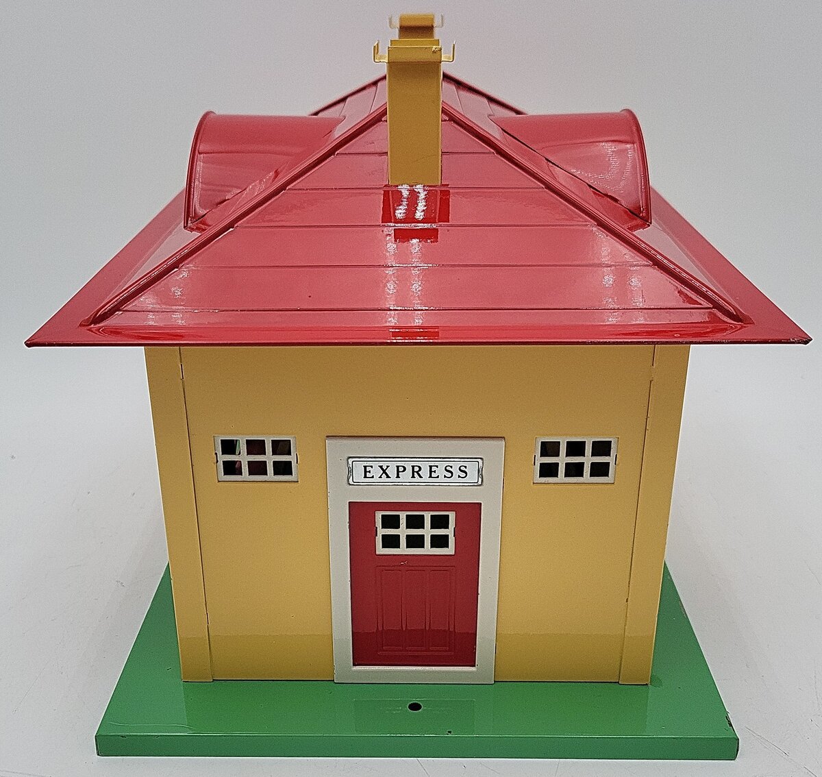 Lionel 136 Vintage O Prewar Tinplate Station