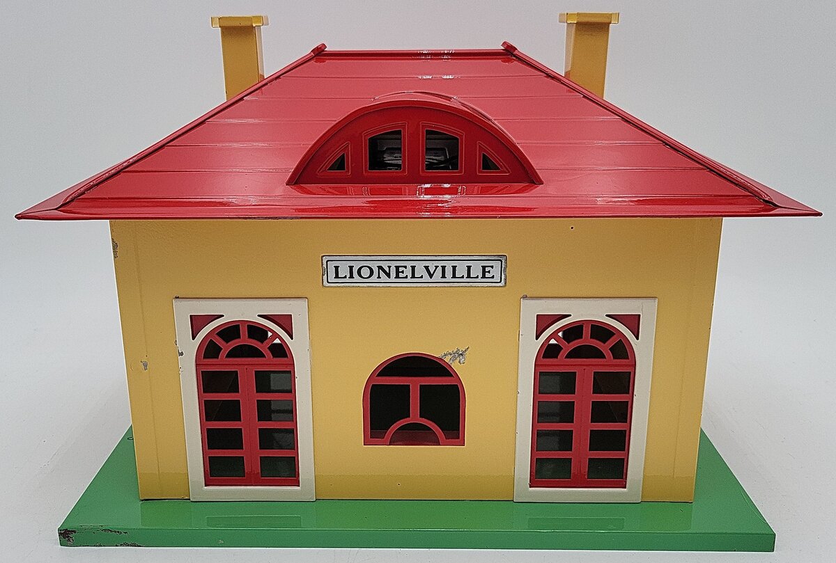 Lionel 136 Vintage O Prewar Tinplate Station