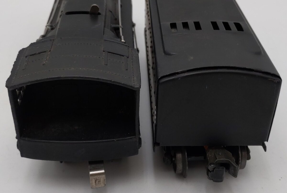 Lionel 221 Vintage O NYC Dreyfuss Black 2-6-4 Steam Locomotive & 221-T Tender