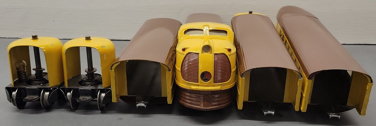 Lionel 636W Vintage O Prewar Union Pacific Streamliner Set (Set of 4)