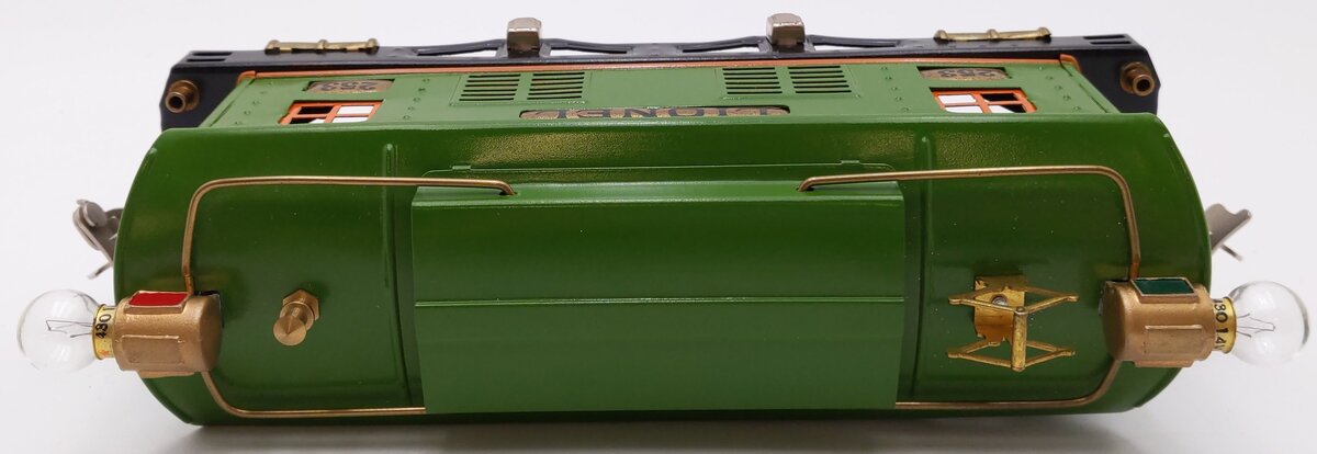 Lionel 253 Vintage O Prewar Green Tinplate Electric Locomotive