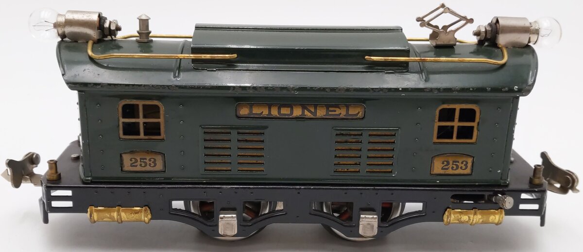 Lionel 253 Vintage O Prewar Green Tinplate Electric Locomotive VG