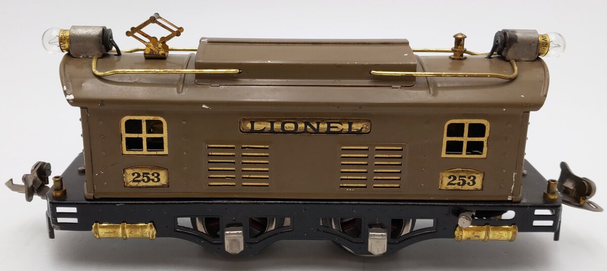 Lionel 253 Vintage O Prewar Tinplate Electric Locomotive