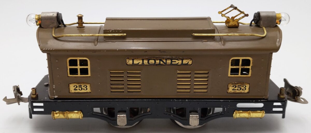 Lionel 253 Vintage O Prewar Tinplate Electric Locomotive