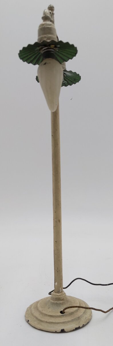 Ives 601 Standard Gauge Double Street Lamp Post VG