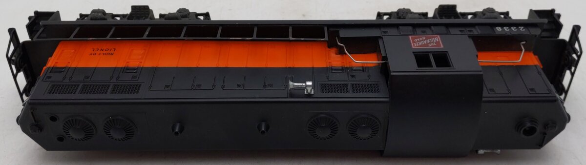 Lionel 2338 Vintage O Gauge Milwaukee Road Powered GP-7 Diesel Locomotive VG