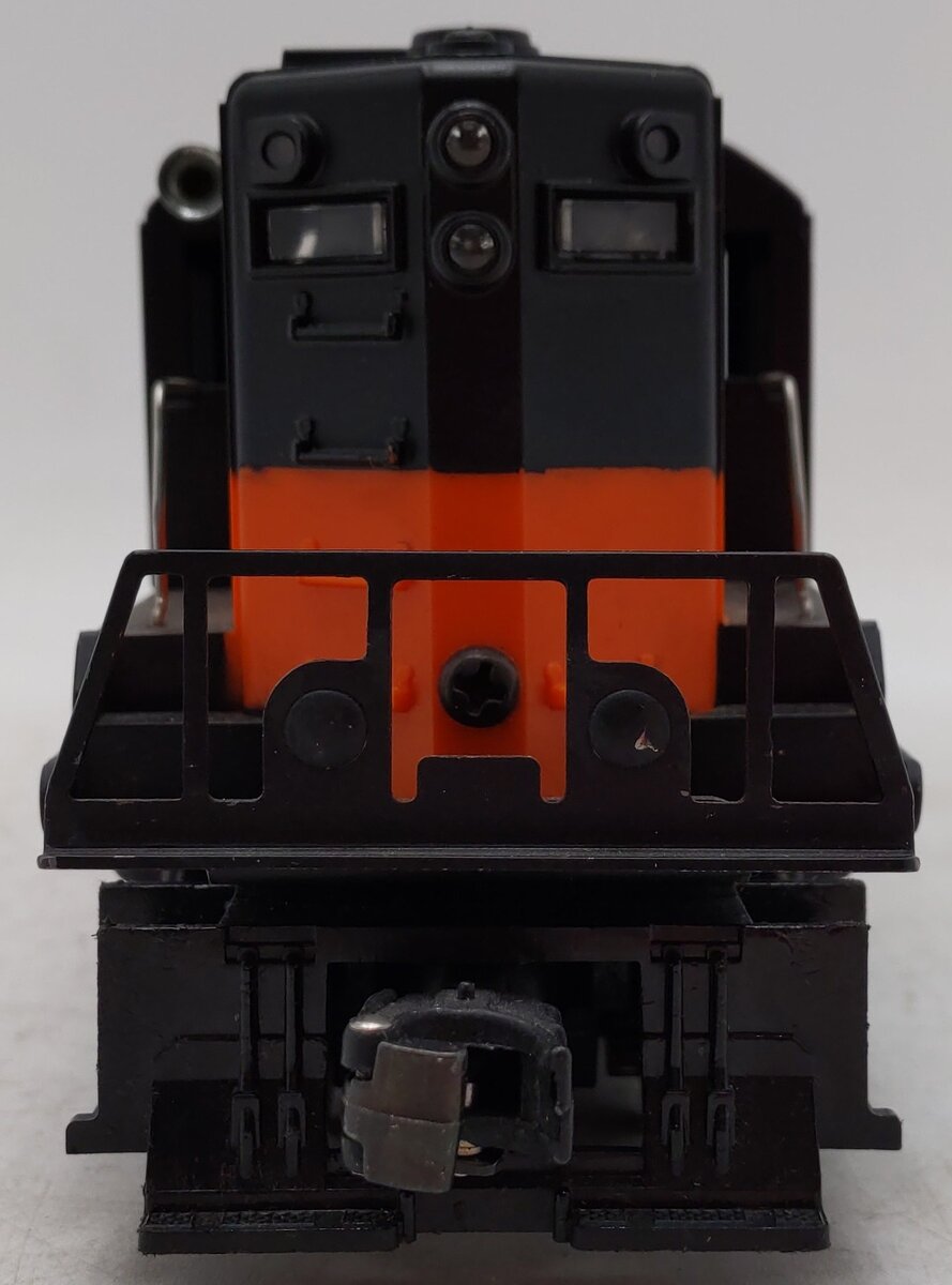 Lionel 2338 Vintage O Gauge Milwaukee Road Powered GP-7 Diesel Locomotive VG