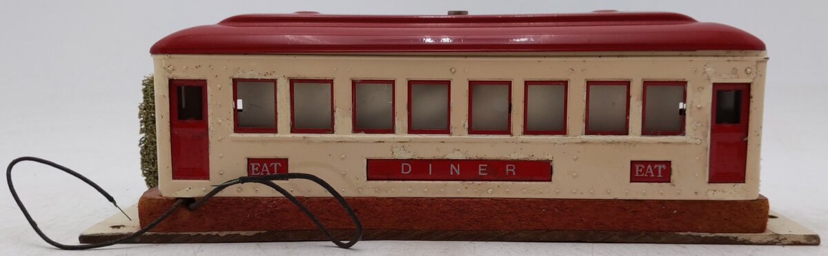 Lionel 442 Vintage O Prewar Landscaped Tinplate Diner VG