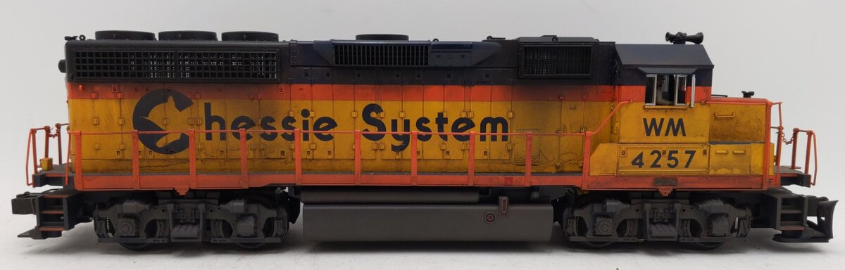MTH 20-2374-1 O Gauge Weathered Chessie GP-40 Powered Diesel Engine w/PS2 #4257/Box