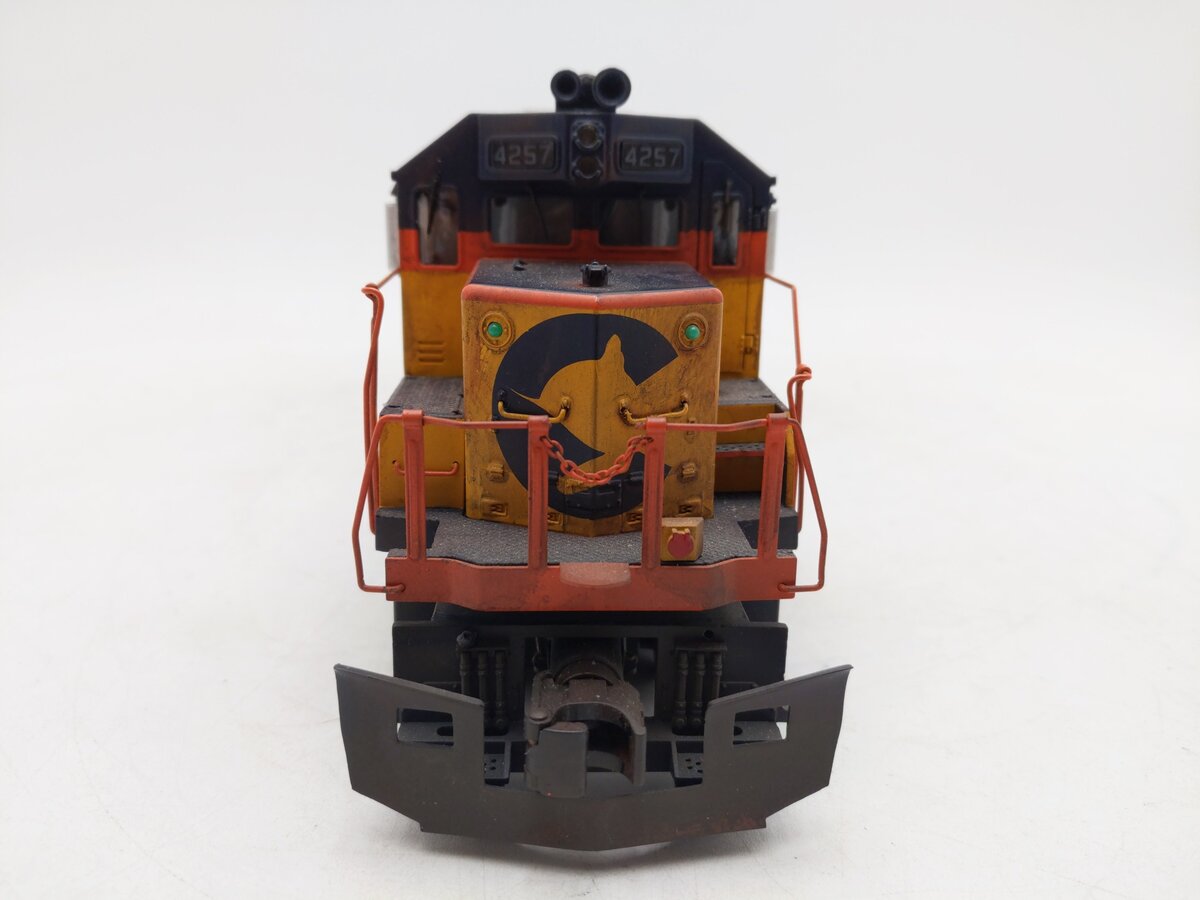 MTH 20-2374-1 O Gauge Weathered Chessie GP-40 Powered Diesel Engine w/PS2 #4257/Box