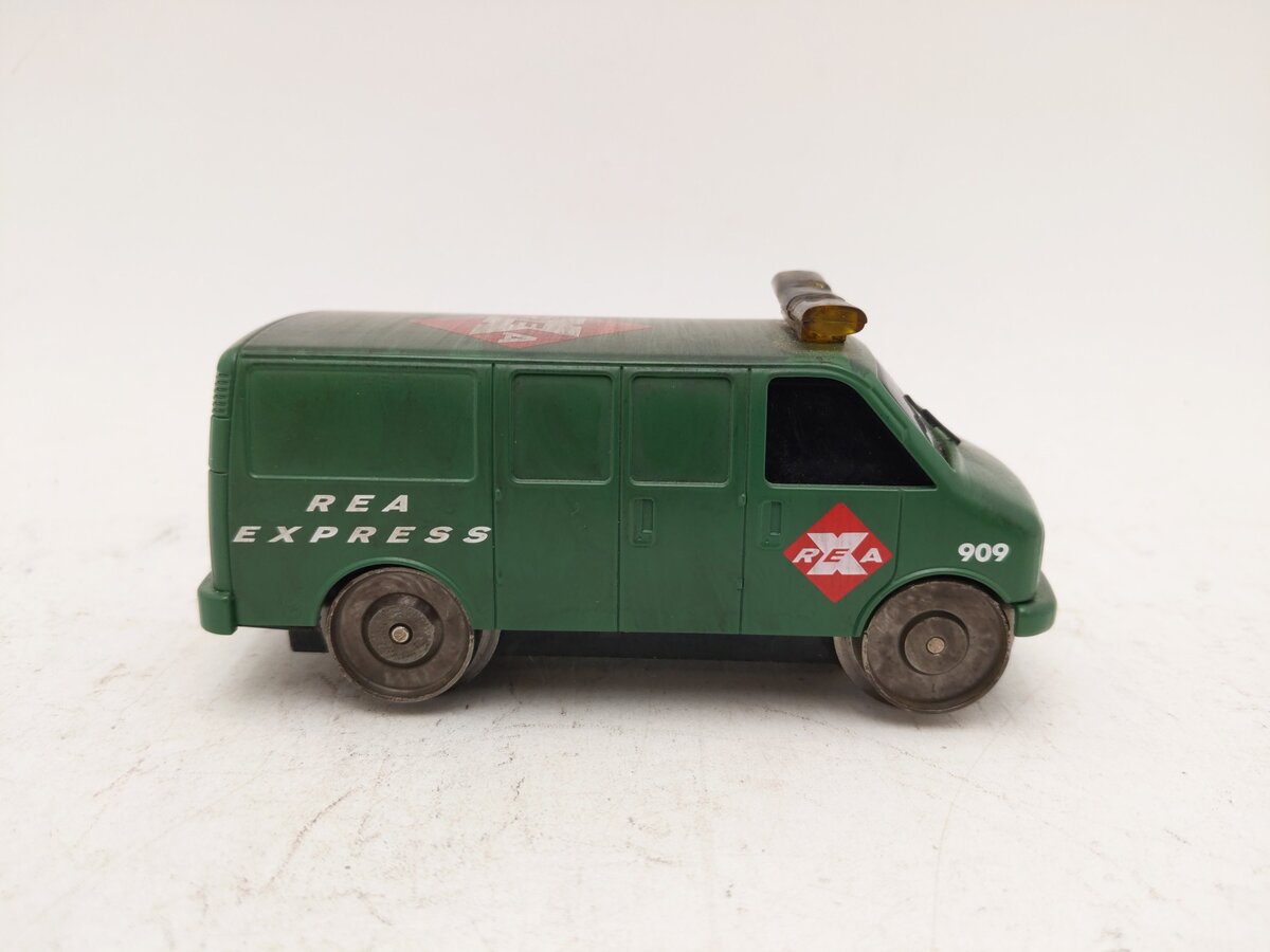 K-Line K2629-09 O Gauge Custom Weathered REA Express Motorized Van #909/Box