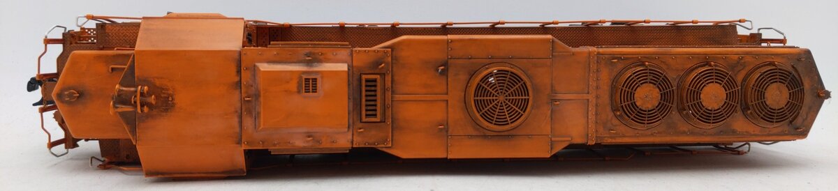 MTH 20-2519-3 Custom Weathered CSX GP-40 Non-Powered Diesel Engine #9720/Box