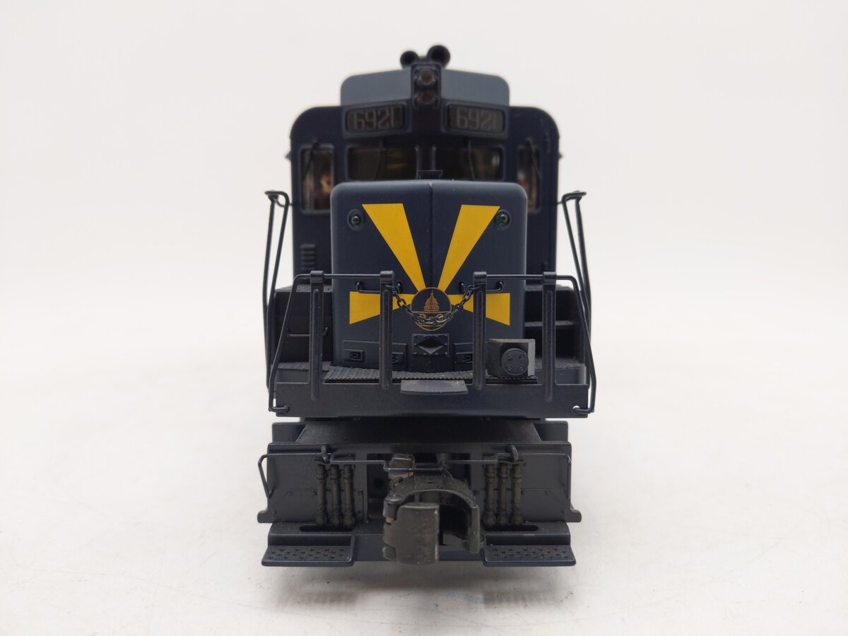 MTH 20-2609-3 O Gauge Baltimore & Ohio GP-30 Diesel Engine (Non-Powered) #6921 EX/Box