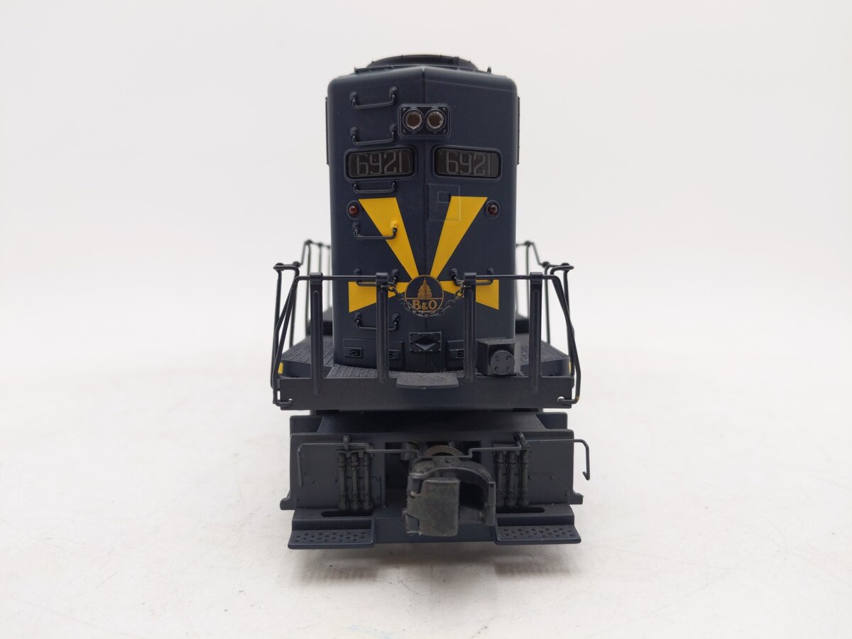 MTH 20-2609-3 O Gauge Baltimore & Ohio GP-30 Diesel Engine (Non-Powered) #6921 EX/Box