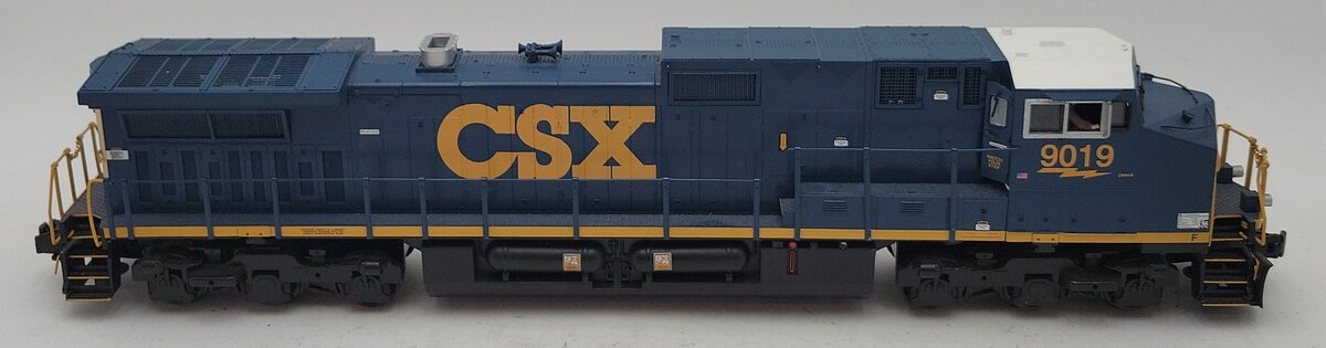 MTH 20-2428-3 CSX Dash-9 Non-Powered Diesel Engine #9019 EX/Box