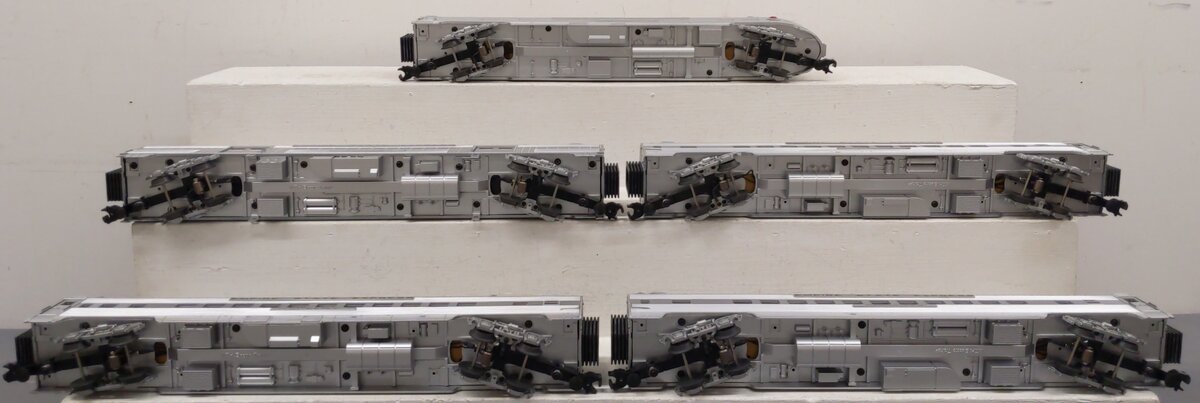 MTH 20-65020 O New York Central 70' Streamlined Passenger Car Set (Set of 5) EX/Box