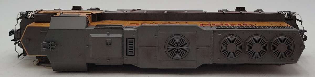 MTH 20-2422-1 Union Pacific GP-40 Diesel Engine w/PS2 #661 -Weathered/Box