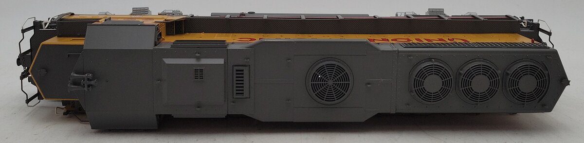 MTH 20-2422-3 Union Pacific GP-40 Non-Powered Diesel Engine #664 LN/Box