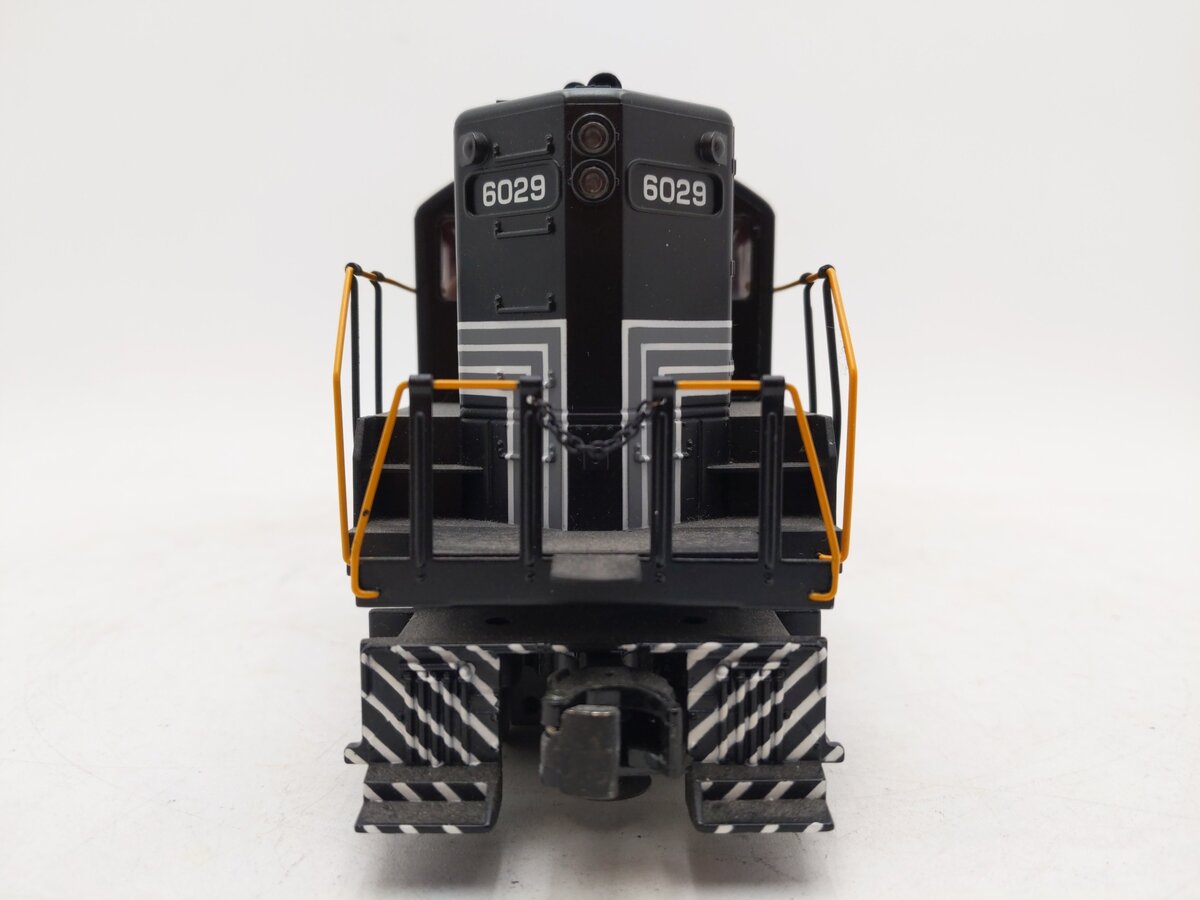 MTH 30-2316-3 New York Central GP-9 Non-Powered Diesel Engine #6029  EX/Box