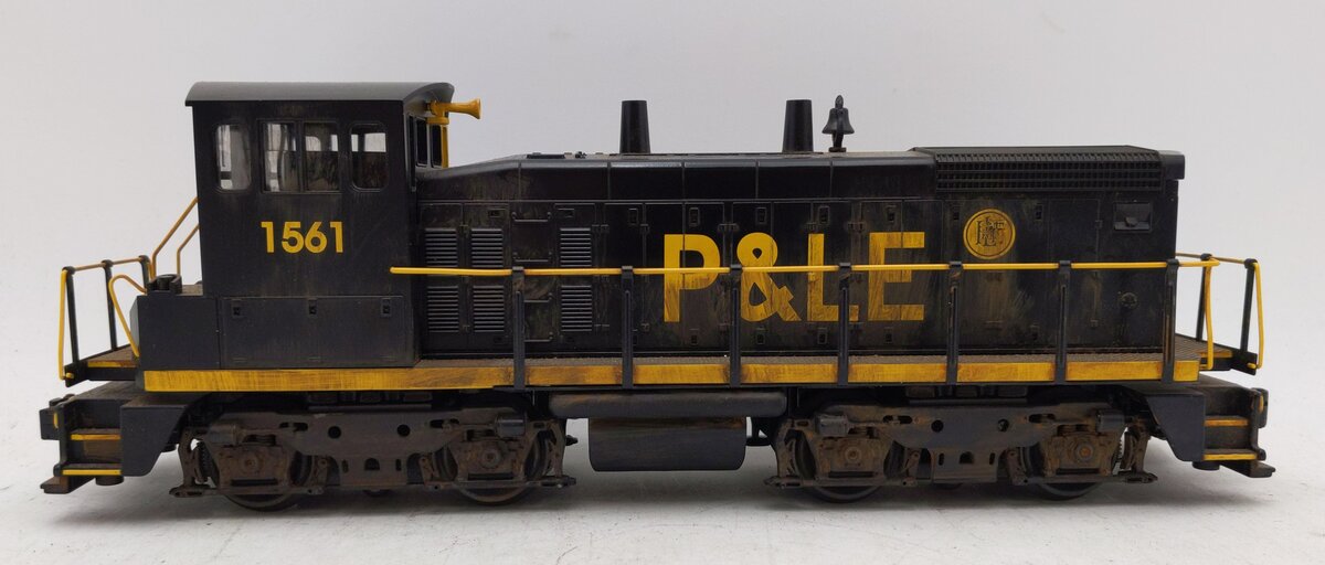 MTH 30-2375-1 P&LE SW-1500 Diesel Switcher w/PS2 #1561 EX/Box
