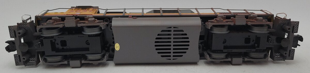 MTH 20-2534-3 O Weathered Union Pacific GP38-2 Non-Powered Diesel Engine #2037/Box
