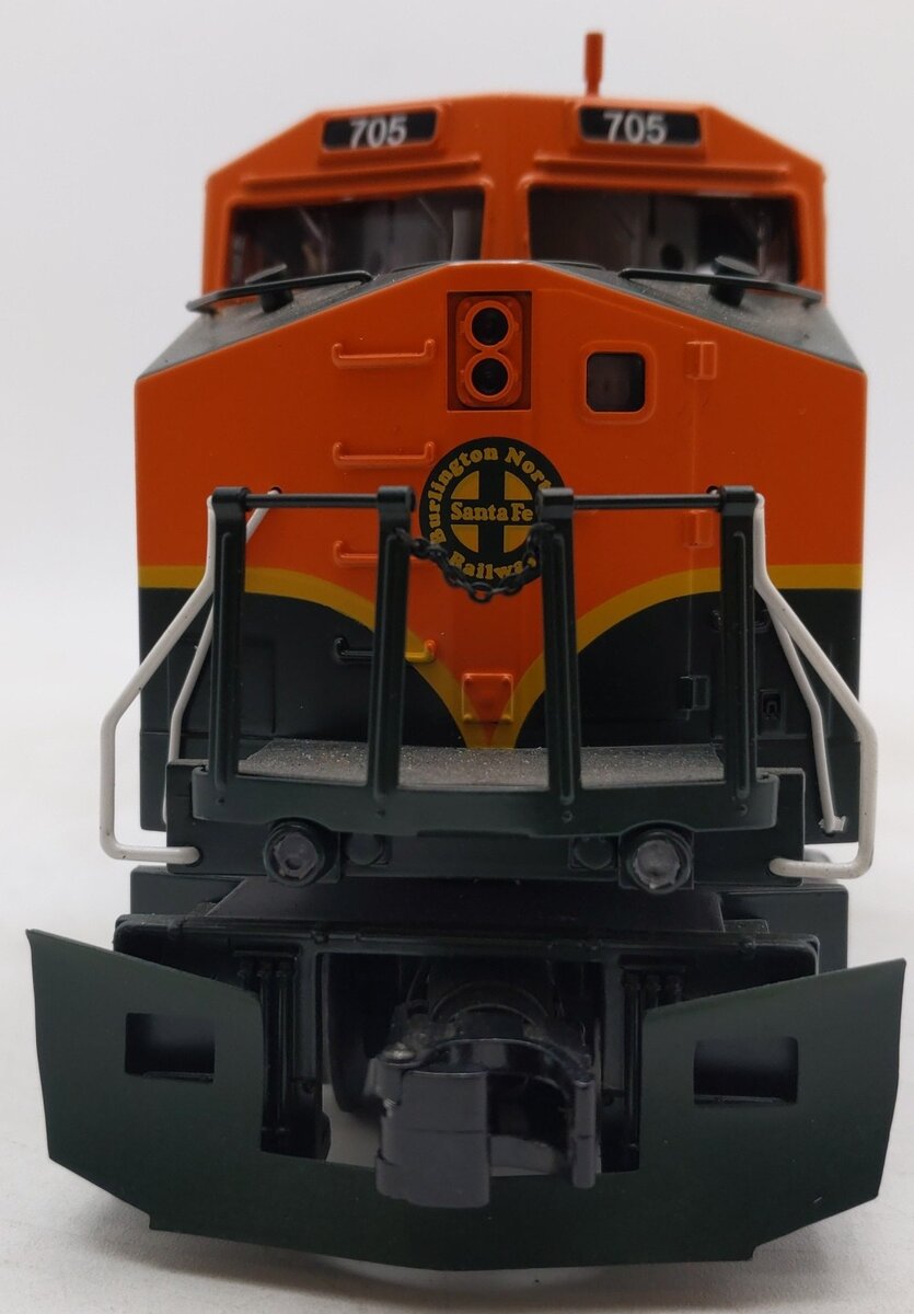 MTH 30-2307-1 BNSF (Pumpkin) Dash-8 Diesel Engine with Proto-Sound 2.0 #810 EX/Box