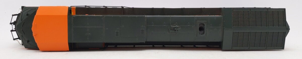 MTH 30-2307-1 BNSF (Pumpkin) Dash-8 Diesel Engine with Proto-Sound 2.0 #810 EX/Box