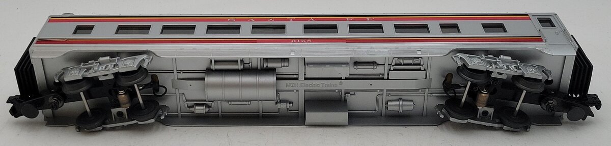 MTH 30-6706 O Gauge Santa Fe 60' Streamlined ABS Coach Car #3158 EX/Box