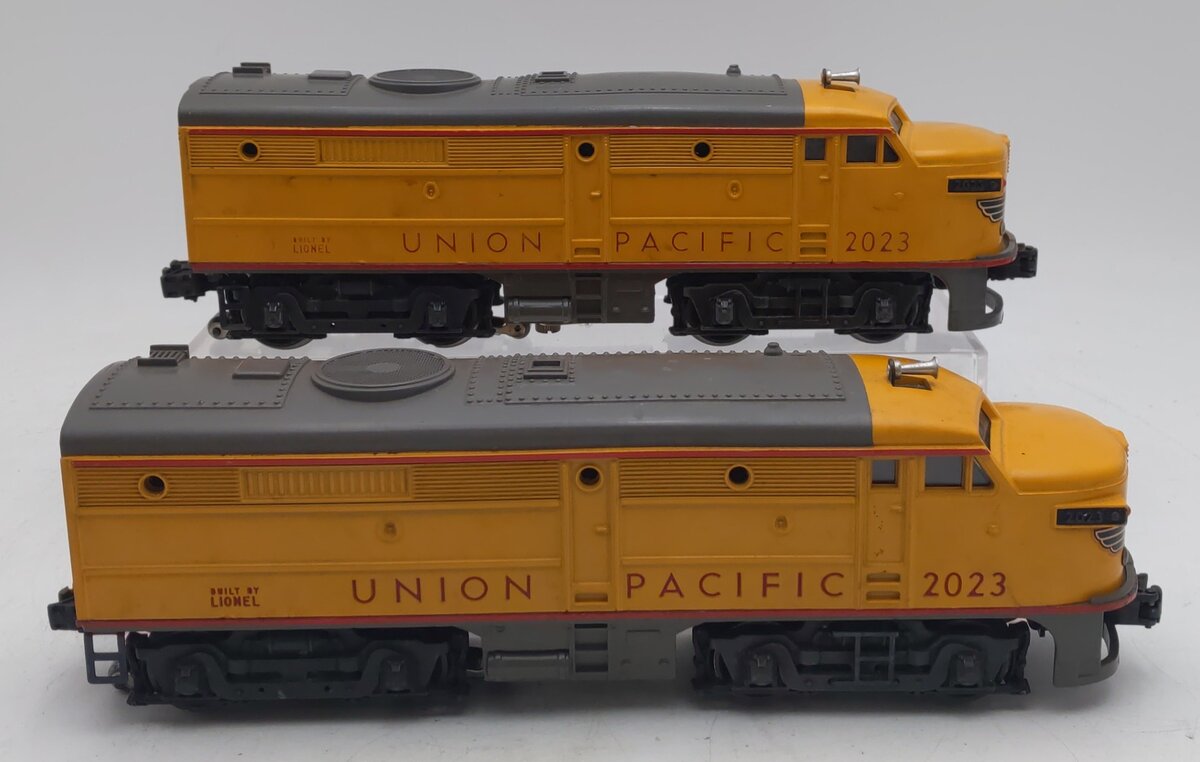 Lionel 2023 Vintage O Union Pacific Alco AA Diesel Locomotive Set EX/Box