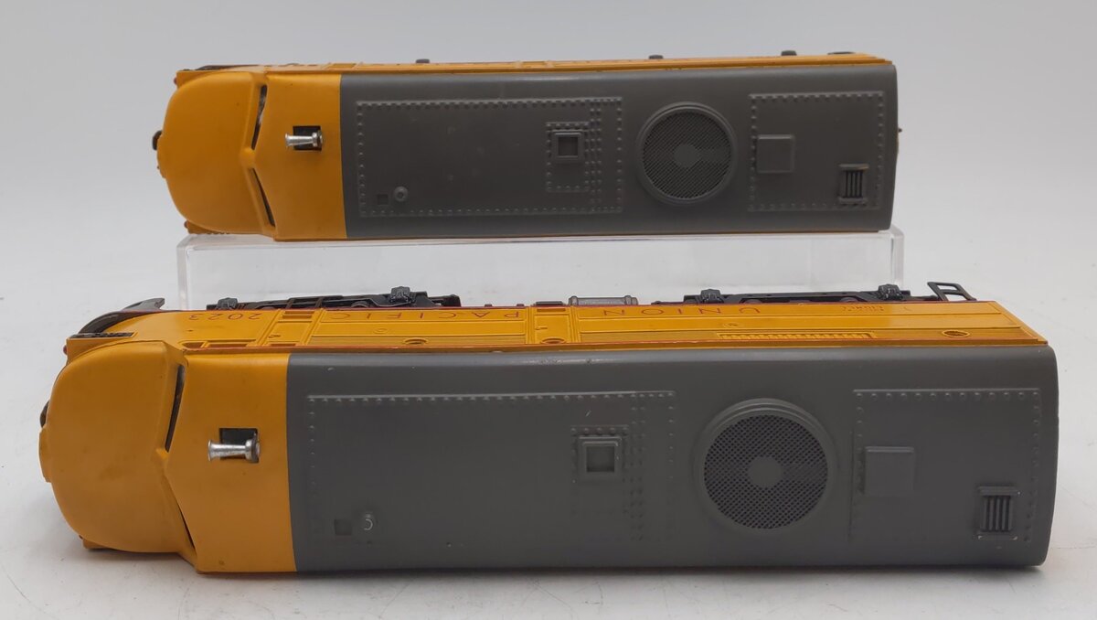 Lionel 2023 Vintage O Union Pacific Alco AA Diesel Locomotive Set EX/Box