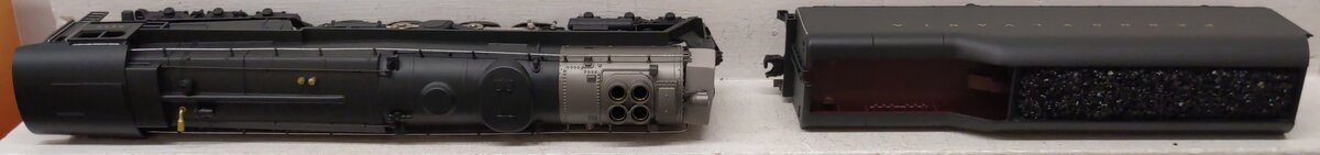 Lionel 6-18010 O PRR 6-8-6 Turbine Steam Locomotive & Tender with RS #6200 EX/Box