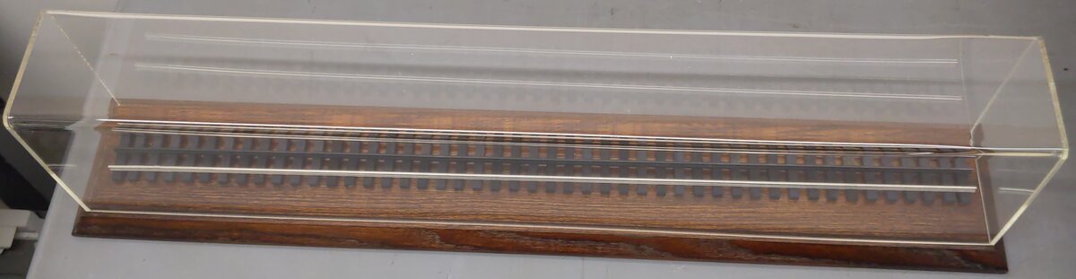 Lionel 6-18005 O NYC 4-6-4 700E Hudson Steam & Tender #5340 w/ Display Case EX/Box