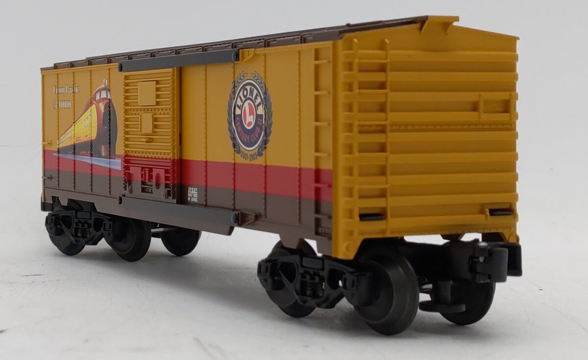 Lionel 6-39237 O Gauge Union Pacific Century Club M-10000 Boxcar NIB