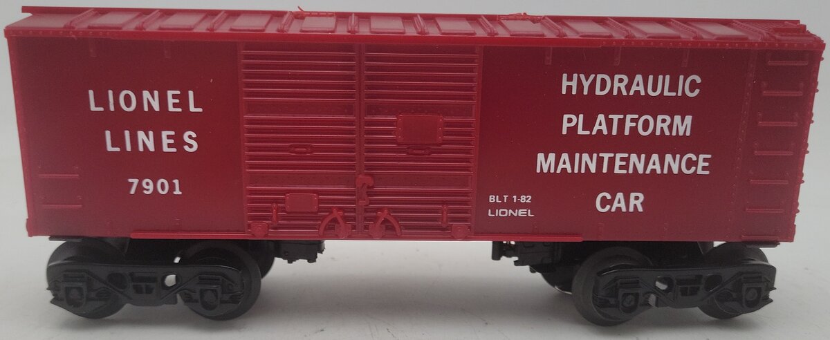Lionel 6-7901 O Gauge Operating Cop & Hobo Car EX/Box