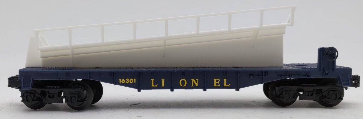 Lionel 6-16301 O Gauge Barrel Ramp Car NIB